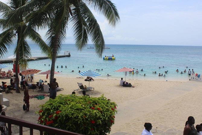 Doctors Cave Beach and Shopping - Pickup and Logistics
