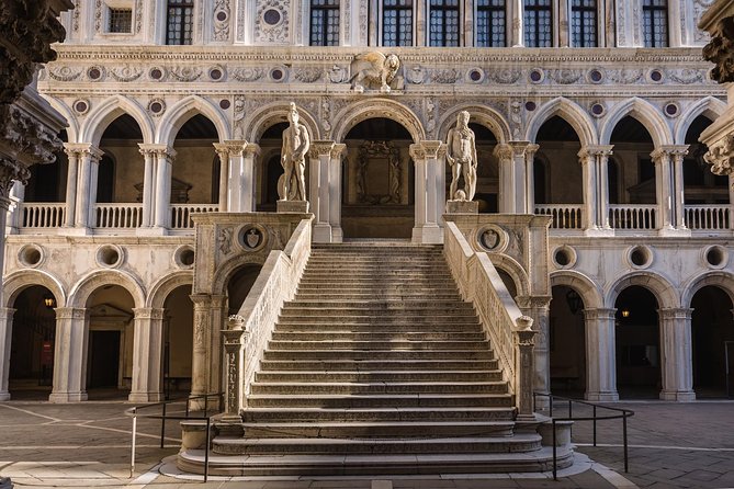 Doges Palace: Skip the Line Ticket, Guide Book & VR Experience - Ticket and Meeting Details