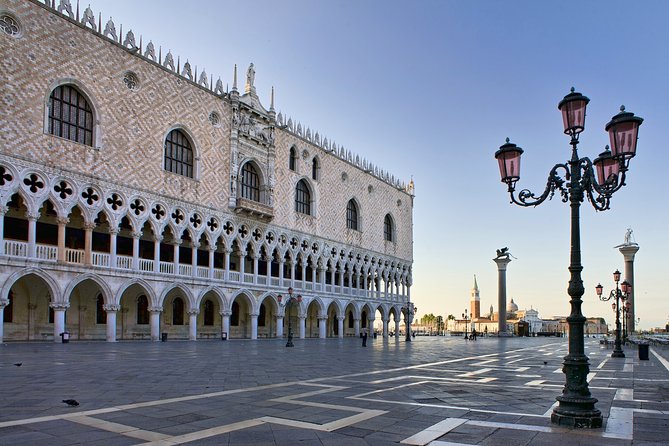 Doges Palace & St. Marks Basilica Skip-The-Line Guided Tour - Exploring Doges Palace