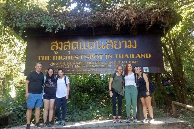 Doi Inthanon Private Tour With Trek & Lunch From Chiang Mai - Handicraft Shopping