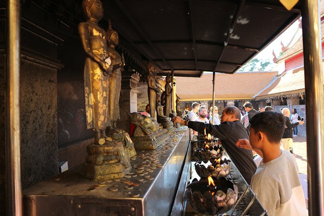 Doi Pui Sunset, Hmong Village and Suthep Temple Day Tour - Health and Accessibility