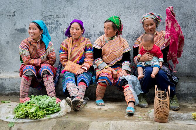 Doi Suthep and Hmong Hilltribe Half Day Tour in Chiang Mai - Cultural Immersion and Experiences
