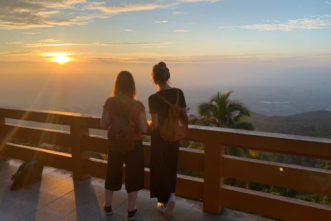 Doi Suthep and Wat Pha Lat Sunrise Private Tour – Half Day - Accessibility and Recommendations