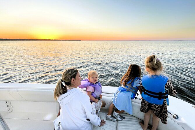 Dolphin cruise in Santa Rosa Beach - What to Expect on the Dolphin Cruise