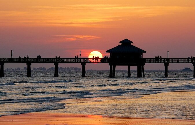 Dolphin Tiki Cruise Around Fort Myers Beach - Key Points