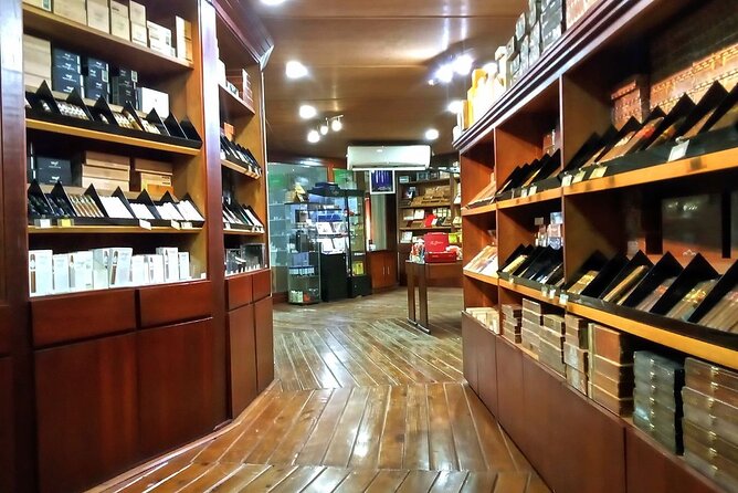 Don Lucas Cigar Factory, Rum Tasting, Cocoa Factory, Souvenirs - Booking Your Stay