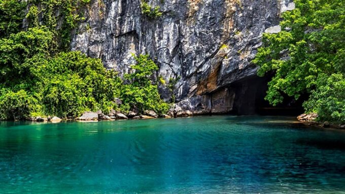 Dong Hoi: Explore Paradise Cave & Phong Nha Cave With Lunch - Culinary Delights