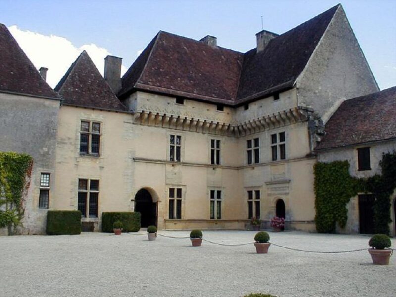 Dordogne: Visit to the Castle of Losse and Its Gardens - Key Points