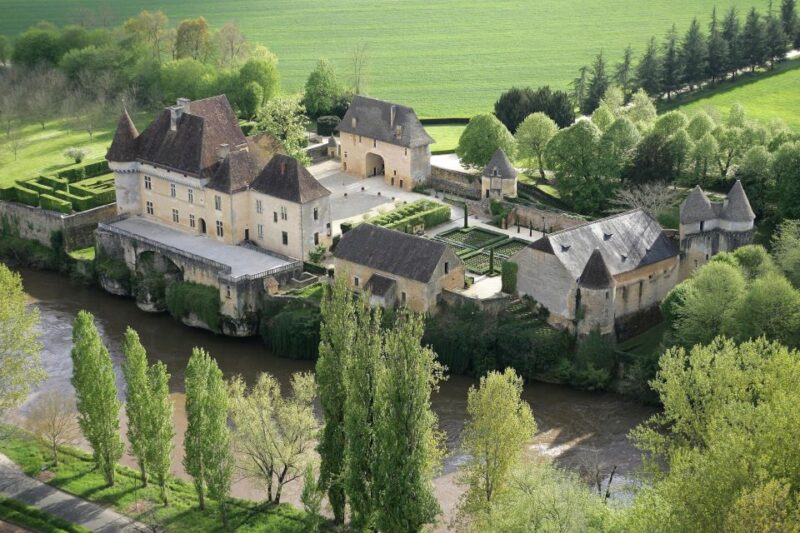 Dordogne: Visit to the Castle of Losse and Its Gardens - 16th Century Architectural Features