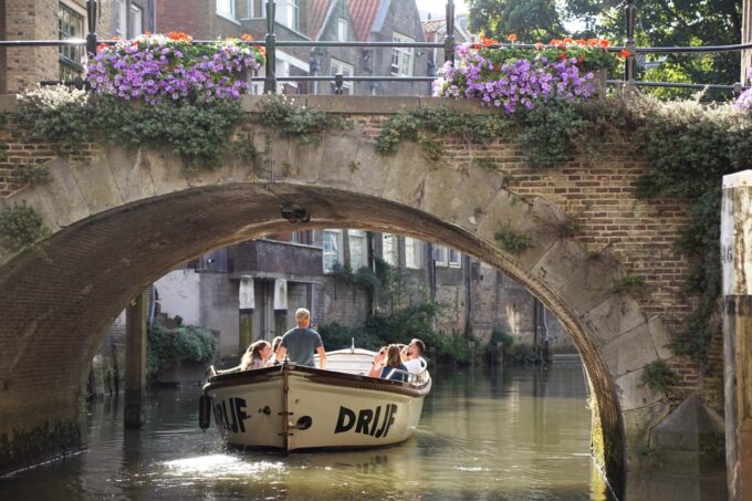 Dordrecht: City Canal Cruise - Booking and Payment Options