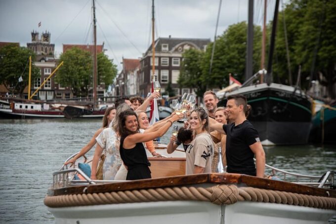 Dordrecht: City Canal Cruise - Frequently Asked Questions