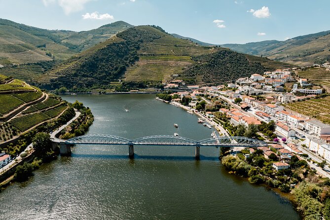 Douro Experience - Boat and Train Ride - Lunch and Wine Tasting - All Included - Knowledgeable Guides and Personalized Service