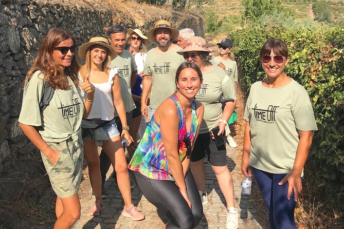 Douro: Luxury Walking Tour With Full Lunch at Quinta Da Pacheca - Dining and Winery Visit