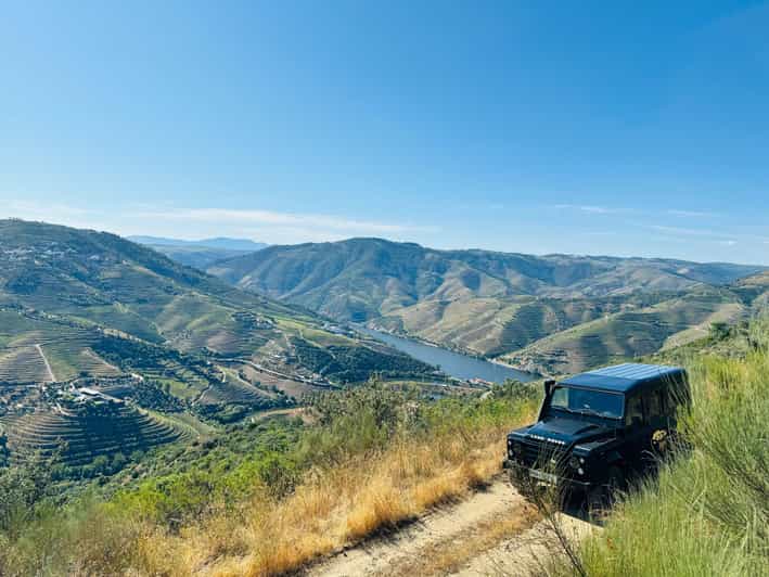 Douro Off-Road Experience: Visit to a Winery and a Picnic - Key Points