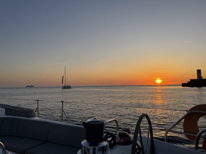 Douro River Boat Tour With Wine and Snacks Included - Participant Information