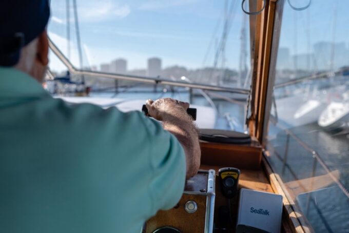 Douro River: Exclusive American Vessel Boat Tour - Vessel Details