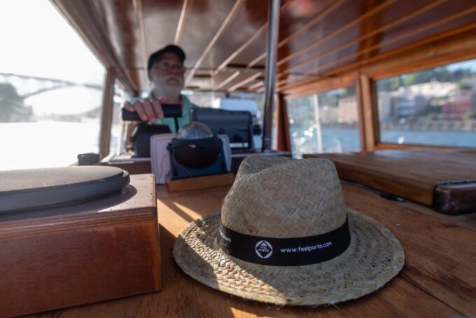 Douro River: Exclusive American Vessel Boat Tour - Tour Inclusions