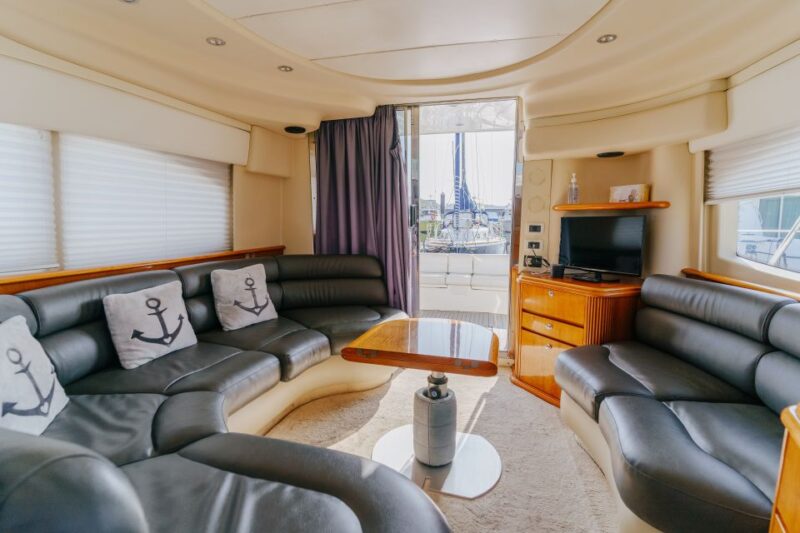 Douro River: Party Boat Tour on a Yacht - Inclusions