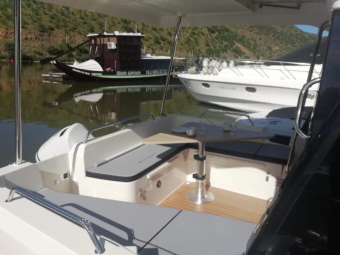 Douro River Pocinho: Private Boat Ride With Optional Lunch - Duration Options