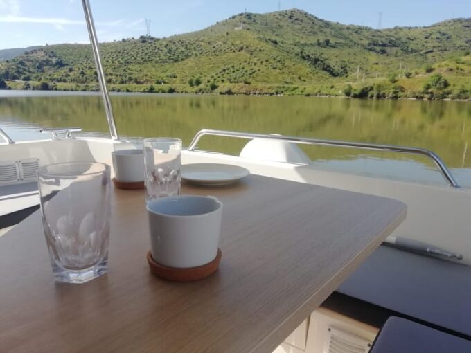 Douro River Pocinho: Private Boat Ride With Optional Lunch - Customization Possibilities