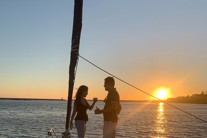 Douro Sunset Sailboat Experience in Porto - Included Amenities and Features