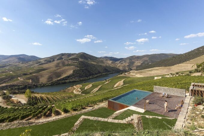 Douro Tour: Renowned Winery's Lunch & Private Luxury Cruise - Luxury Boat Cruise