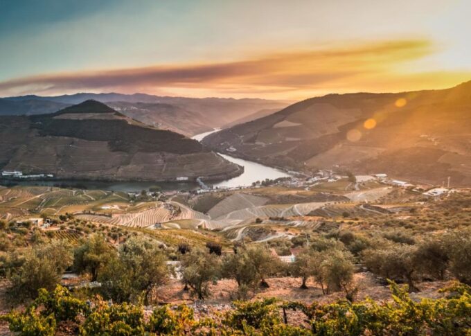 Douro Valley: 1 Day Landscape Photo Tour With a Pro - Frequently Asked Questions