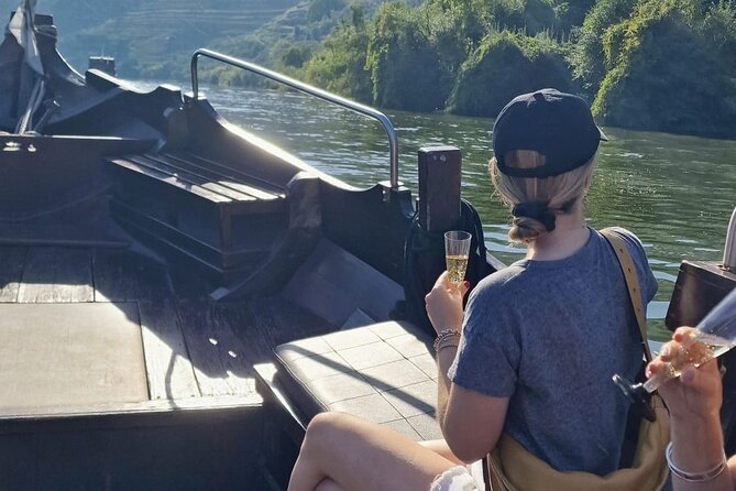 Douro Valley All Included: Expert Guide, Boat, Lunch, Tastings - Viewpoint Visit