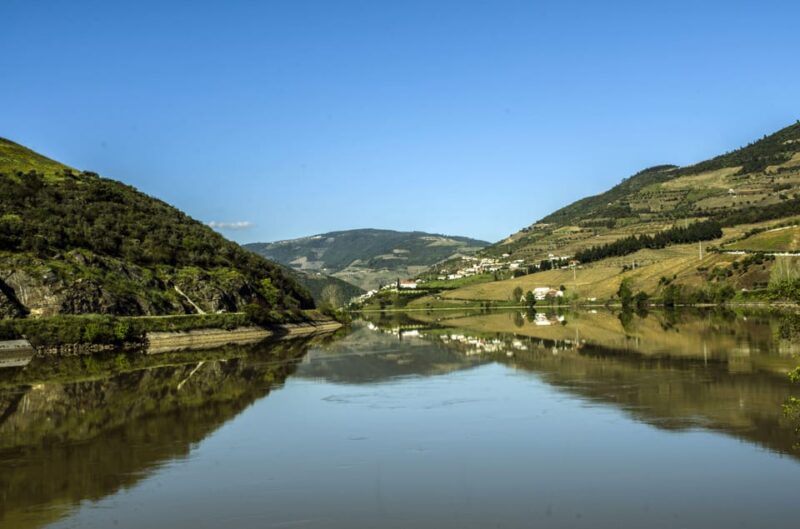 Douro Valley: Discovering the Douro in a Land Rover - Itinerary and Activities