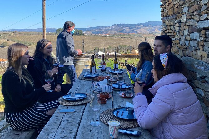 DOURO VALLEY in 8 Pax Groups W/ 2 Wineries, Lunch and 1h Cruise - Indulge in a Portuguese Lunch