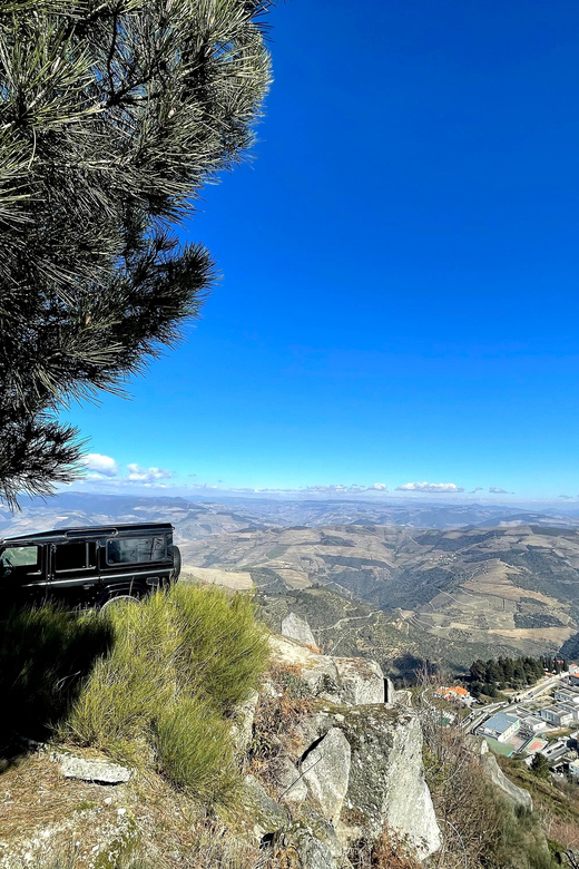 Douro Valley: Offroad Tour With Winery, Lunch and Boat Ride - Cultural Immersion