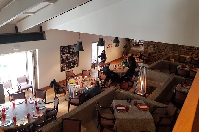 Douro Valley Wine Tour: 3 Vineyard Visits, Wine Tastings, Lunch - Transportation and Logistics