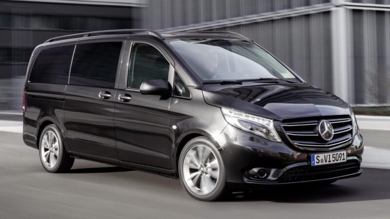 Dover Harbour to London Via Dover Castle (private Vehicle) - Scenic Drive to London