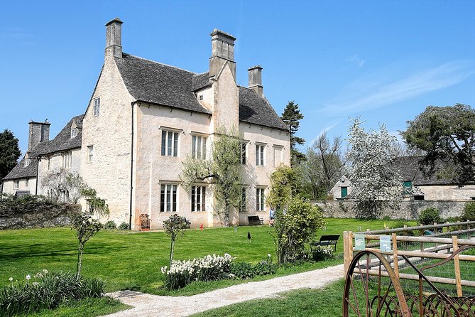 Downton Abbey and Highclere Castle Tour From London - Logistics