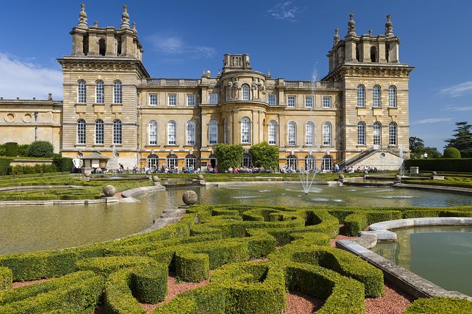 Downtown Abbey Village in The Cotswolds, Blenheim Palace & Lunch - Cotswolds Villages