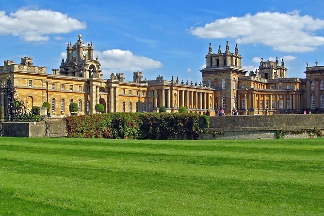 Downtown Abbey Village in The Cotswolds, Blenheim Palace & Lunch - Logistics and Reviews