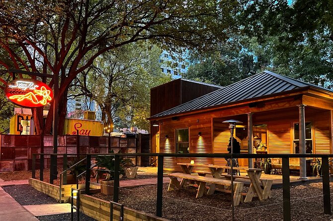 Downtown Austin Walk: History, Plus Option for Food and Drink! - Exploring Downtown Austins History