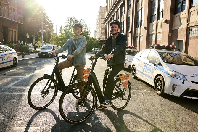 Downtown Bike Tour With Stylish Dutch Bikes - Traveler Reviews