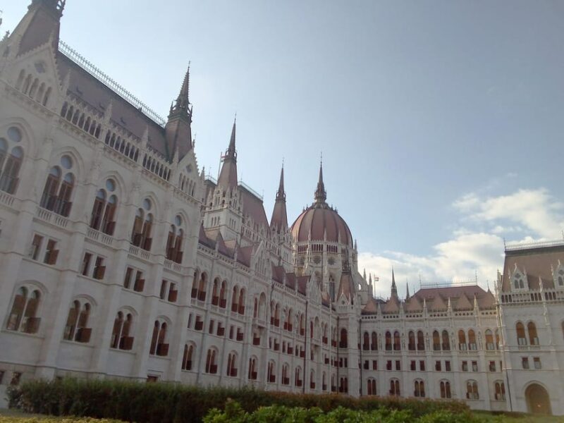Downtown Budapest Walking Tour - Tour Overview