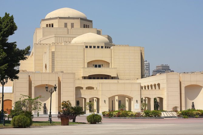 Downtown Cairo Half-Day Tour With Egyptian Dinner - Experiencing the Revolution Square