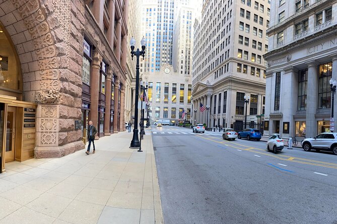 Downtown Chicago TV and Movie Sites Guided Walking Tour - Host Responses