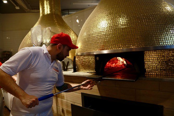 Downtown Chicago Walking Pizza Tour - Immersive Pizza Experience