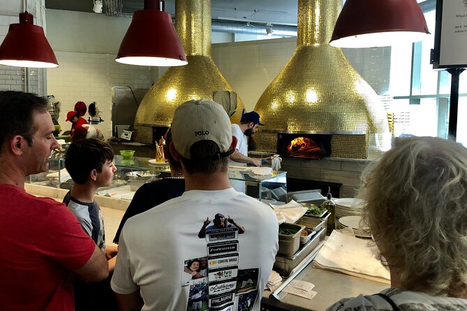Downtown Chicago Walking Pizza Tour - Meeting and Pickup Details