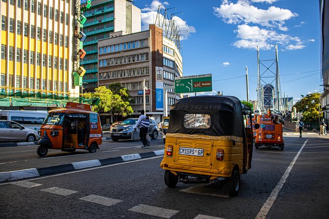 Downtown Johannesburg Tuk Tuk Tour With a Local Lunch - Tuk Tuk Transportation