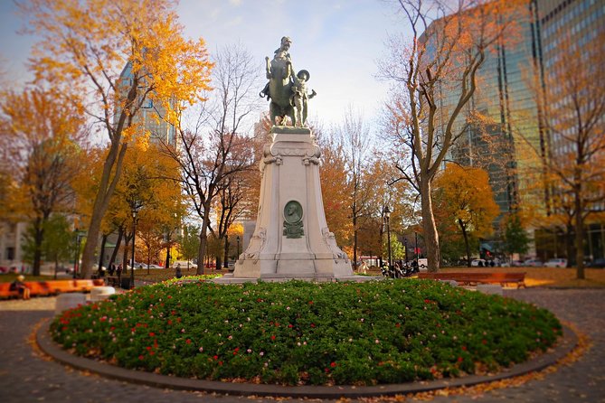 Downtown Montreal and Underground RESO Walking Tour - Tour Experience