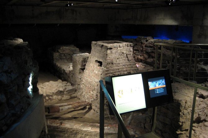 Downtown Montreal and Underground RESO Walking Tour - Tour Duration