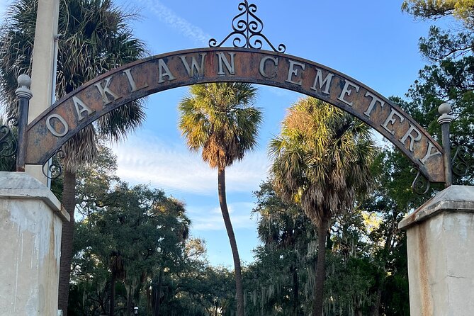 Downtown Tampa Historic Walking Tour - Tour Duration and Group Size