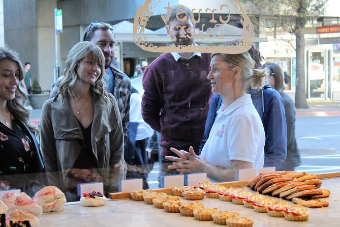 Downtown Victoria Food & City Tour - Food Tastings