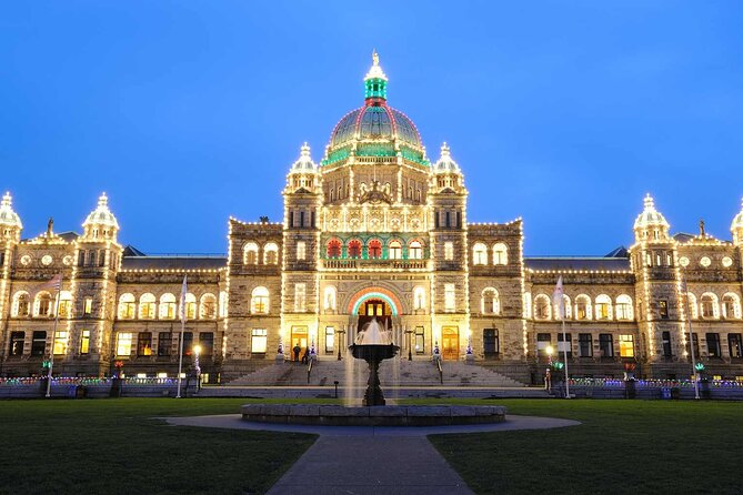 Downtown Victoria's Historical Heart: A Self-Guided Walking Tour - The Victorian-Era Empress Hotel