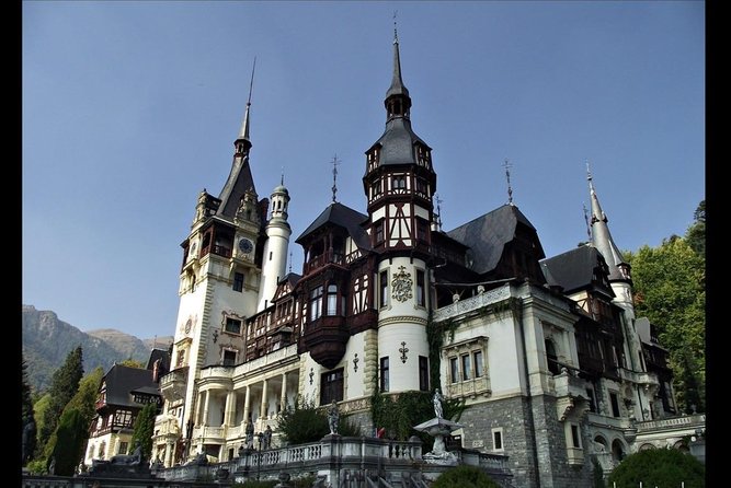 Draculas Castle and Peleș Royal Castle - Private Tour - Exploring Peles Castle